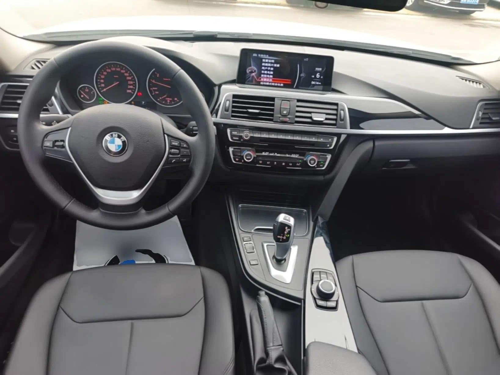 BMW 3 Series 2017 320Li Fashion Model — миниатюра 12