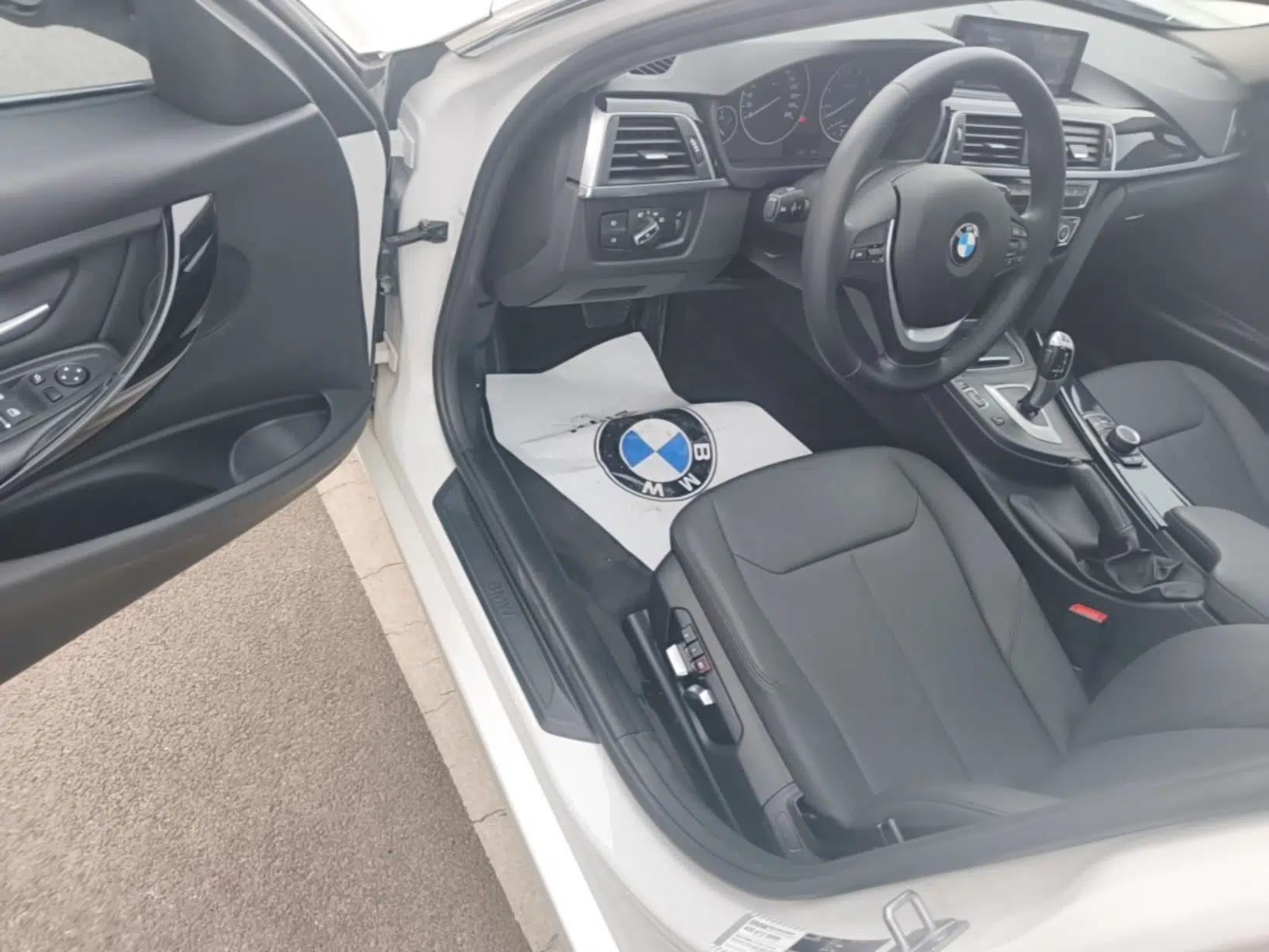 BMW 3 Series 2017 320Li Fashion Model — миниатюра 18