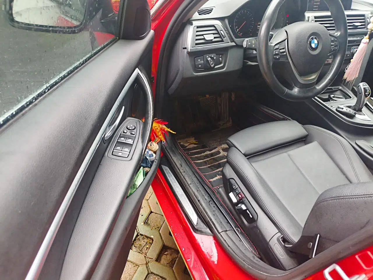 BMW 3 Series 2018 320Li Leading Luxury Package — миниатюра 16