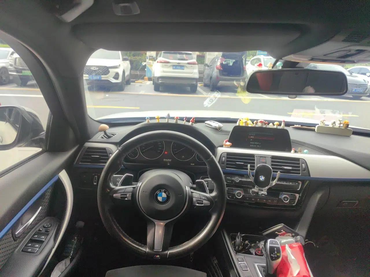 BMW 3 Series 2018 320i M Sport Package — миниатюра 7