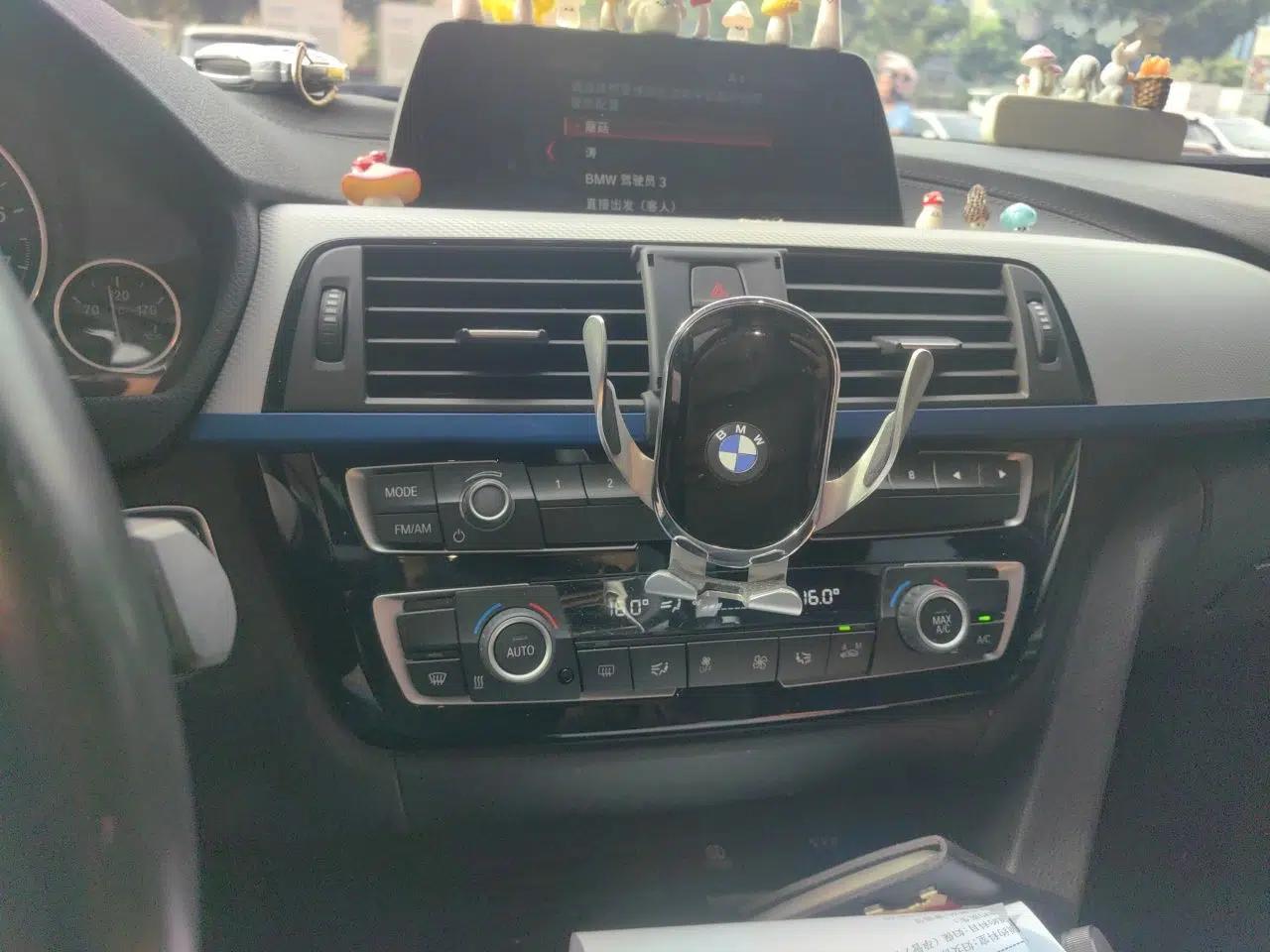 BMW 3 Series 2018 320i M Sport Package — миниатюра 10