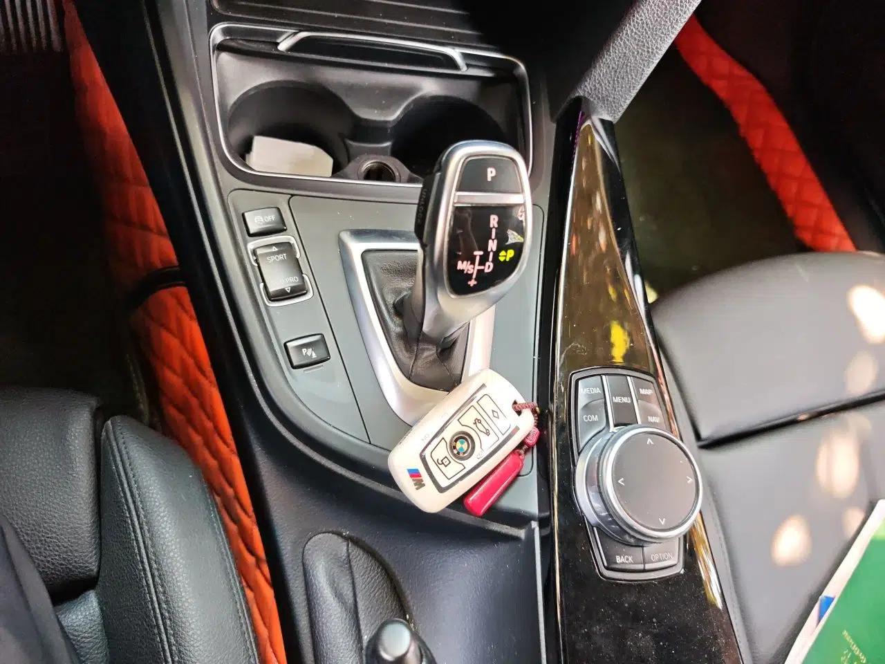 BMW 3 Series 2018 320Li Leading Model M Sport Package — миниатюра 14