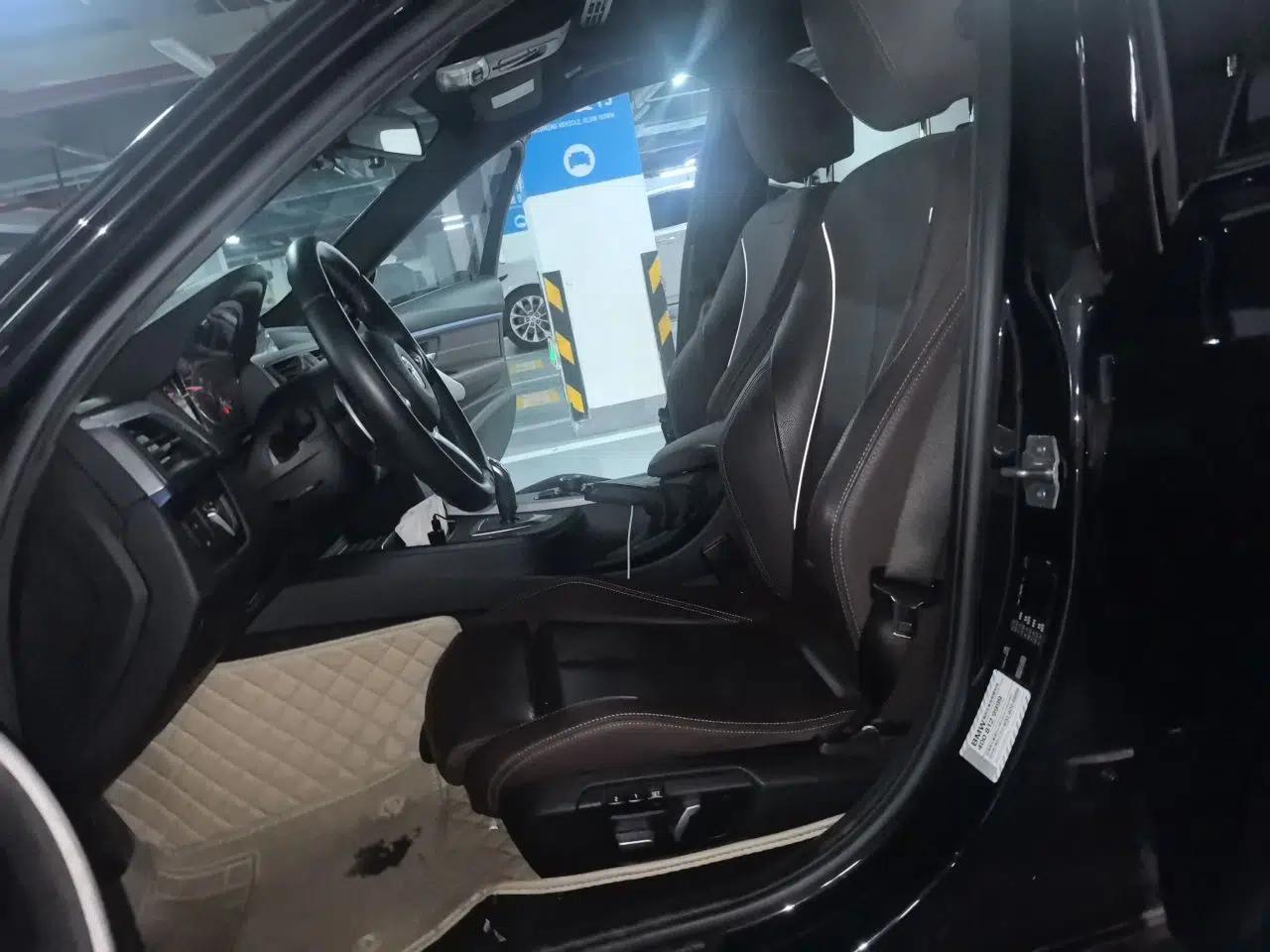 BMW 3 Series 2018 320i M Sport Package — миниатюра 15