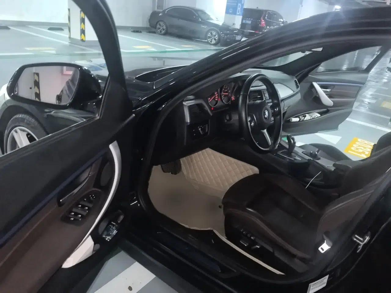 BMW 3 Series 2018 320i M Sport Package — миниатюра 16
