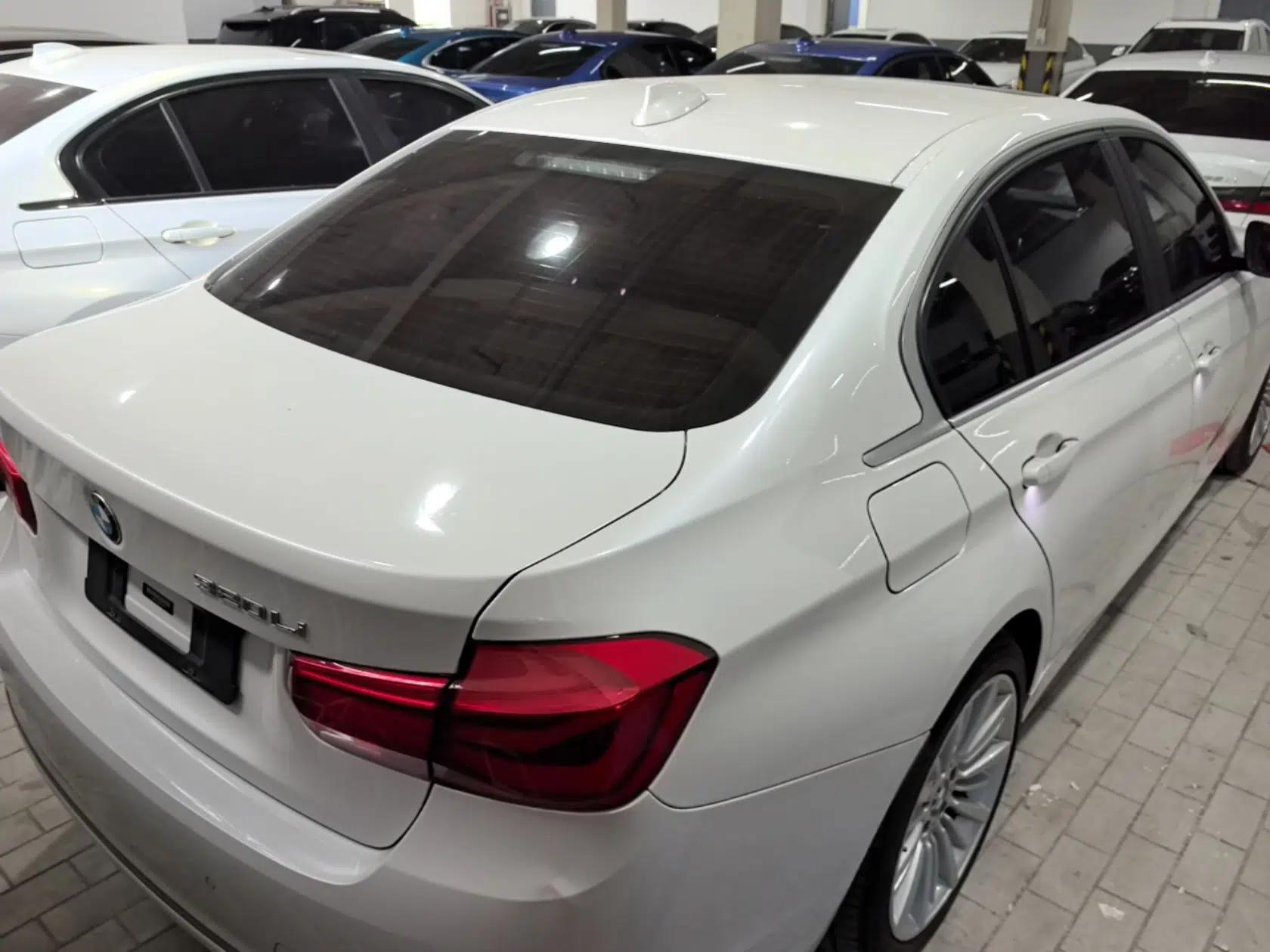 BMW 3 Series 2018 320Li Fashion Model — миниатюра 5