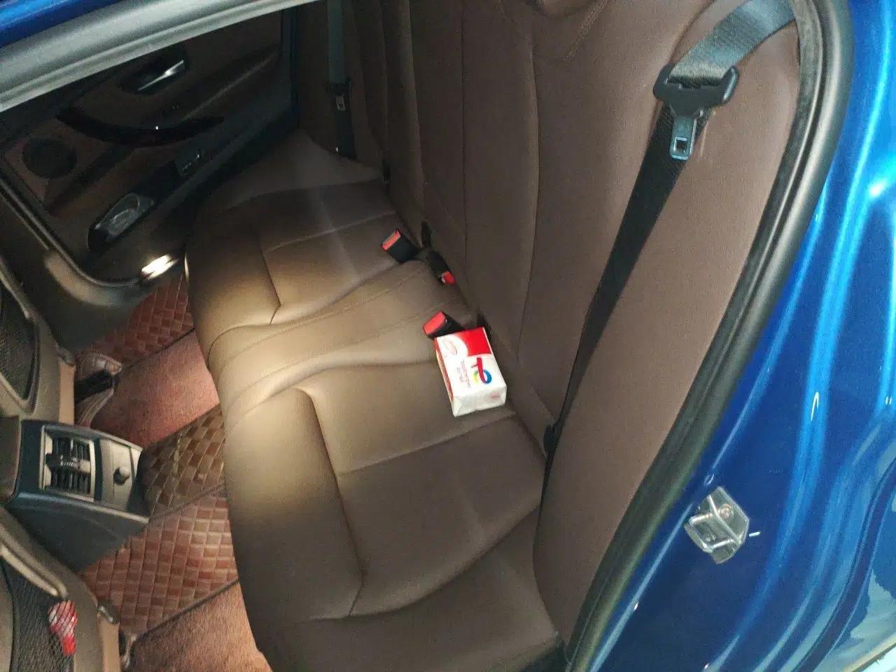 BMW 3 Series 2019 320Li M Sport Package — миниатюра 17