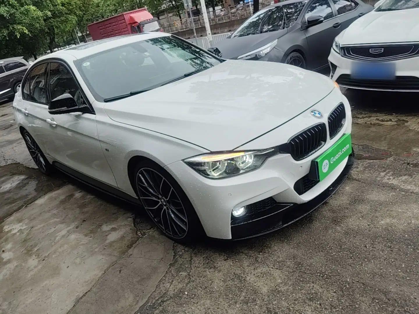 BMW 3 Series 2019 320i M Sport Night Edition — миниатюра 3