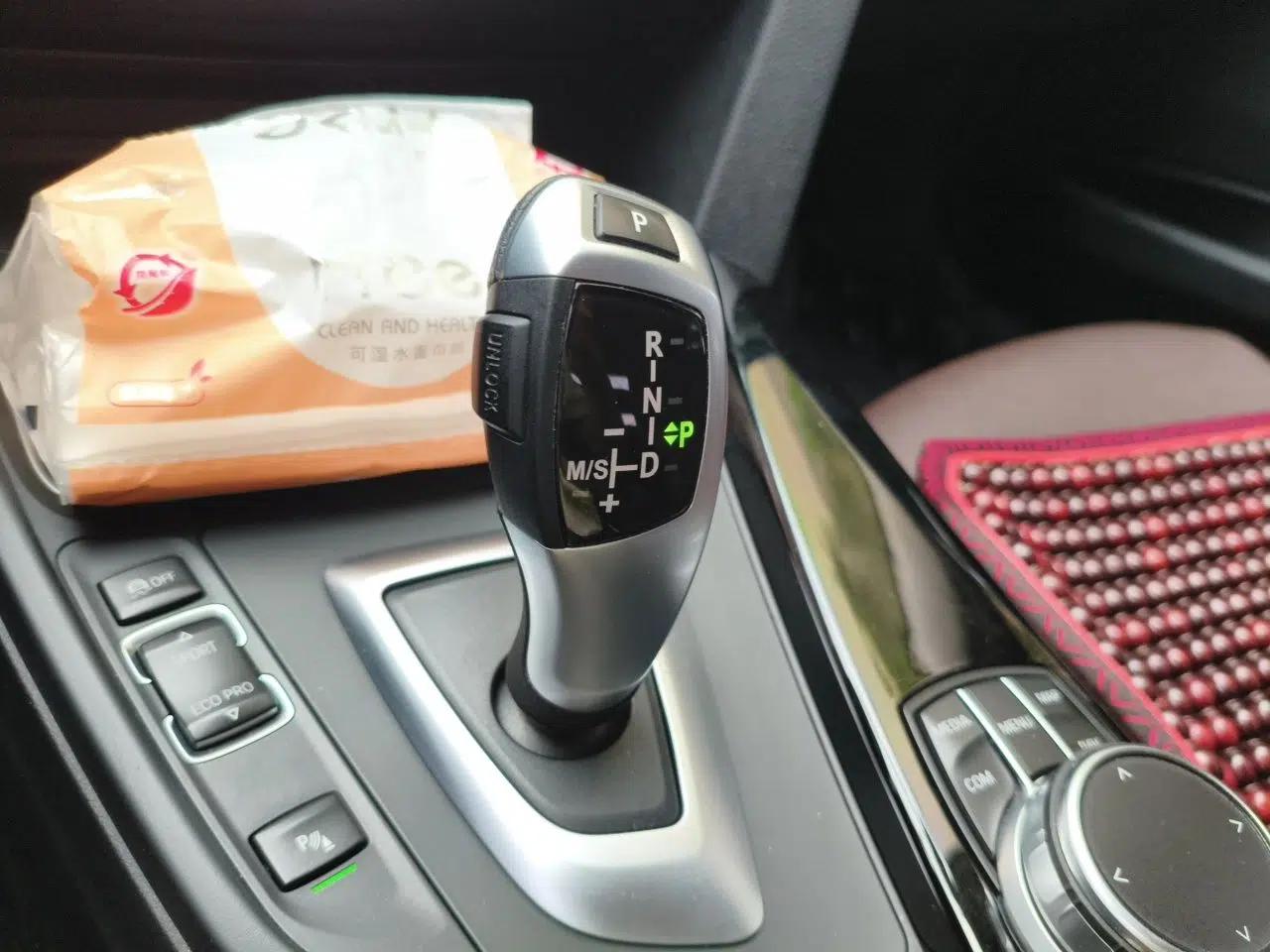 BMW 3 Series 2019 320Li Fashion Model — миниатюра 14
