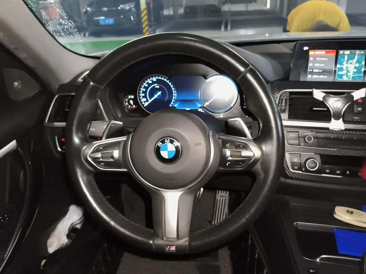 BMW 3 Series 2018 320Li M Sport Night Edition — миниатюра 10