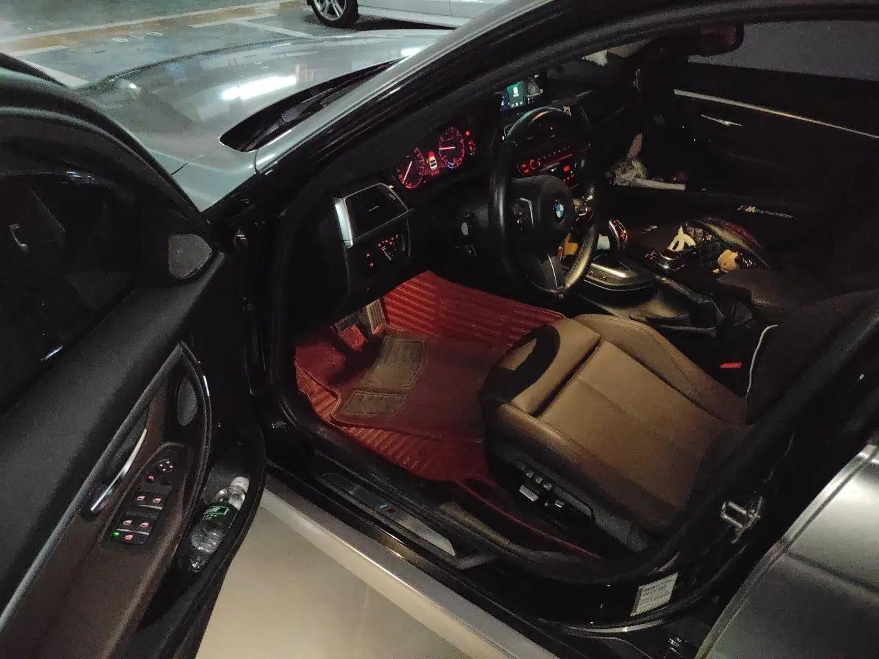 BMW 3 Series 2019 320Li M Sport Night Edition — миниатюра 16