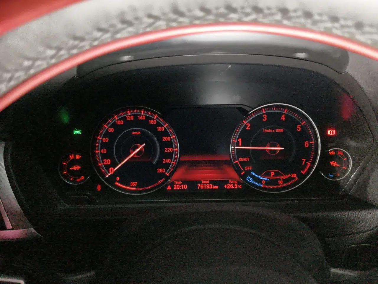 BMW 3 Series 2018 320i M Sport Night Edition — миниатюра 11