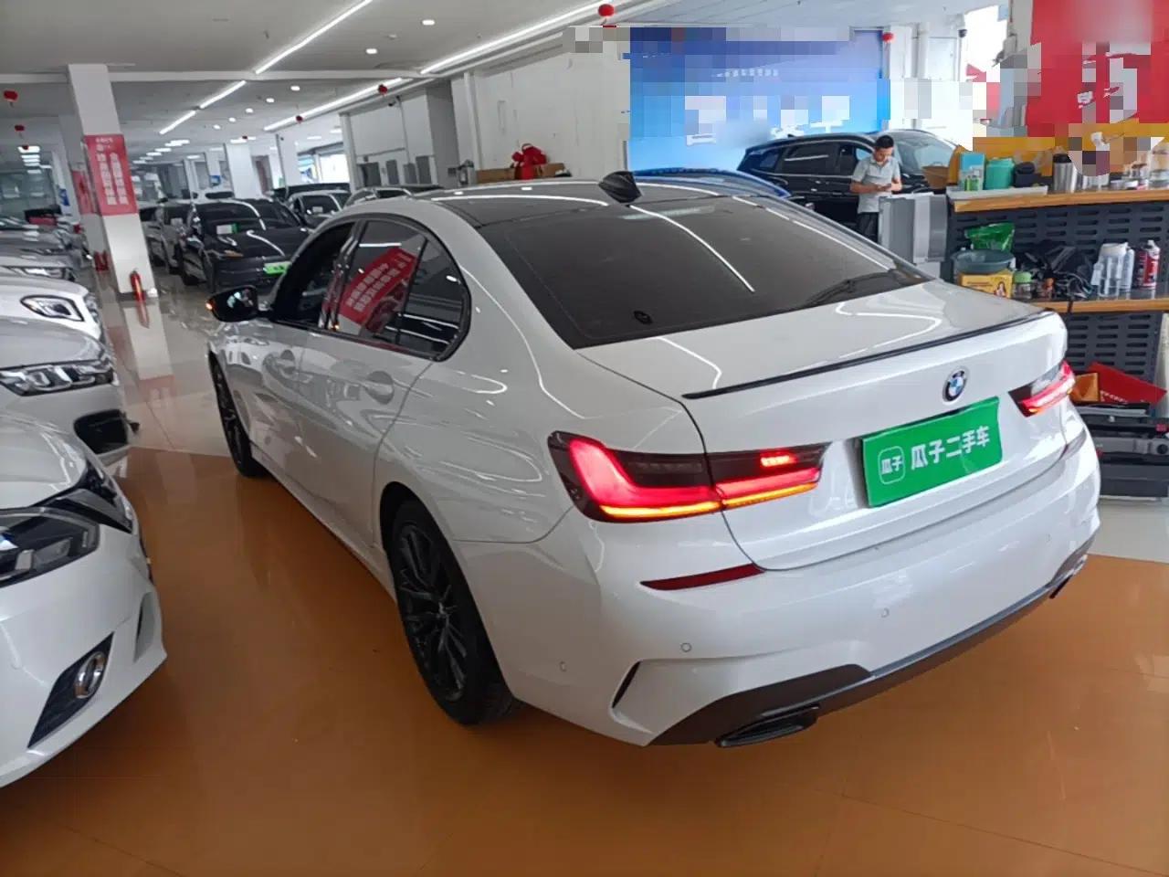 BMW 3 Series 2022 325i M Sport Night Edition Package — миниатюра 4