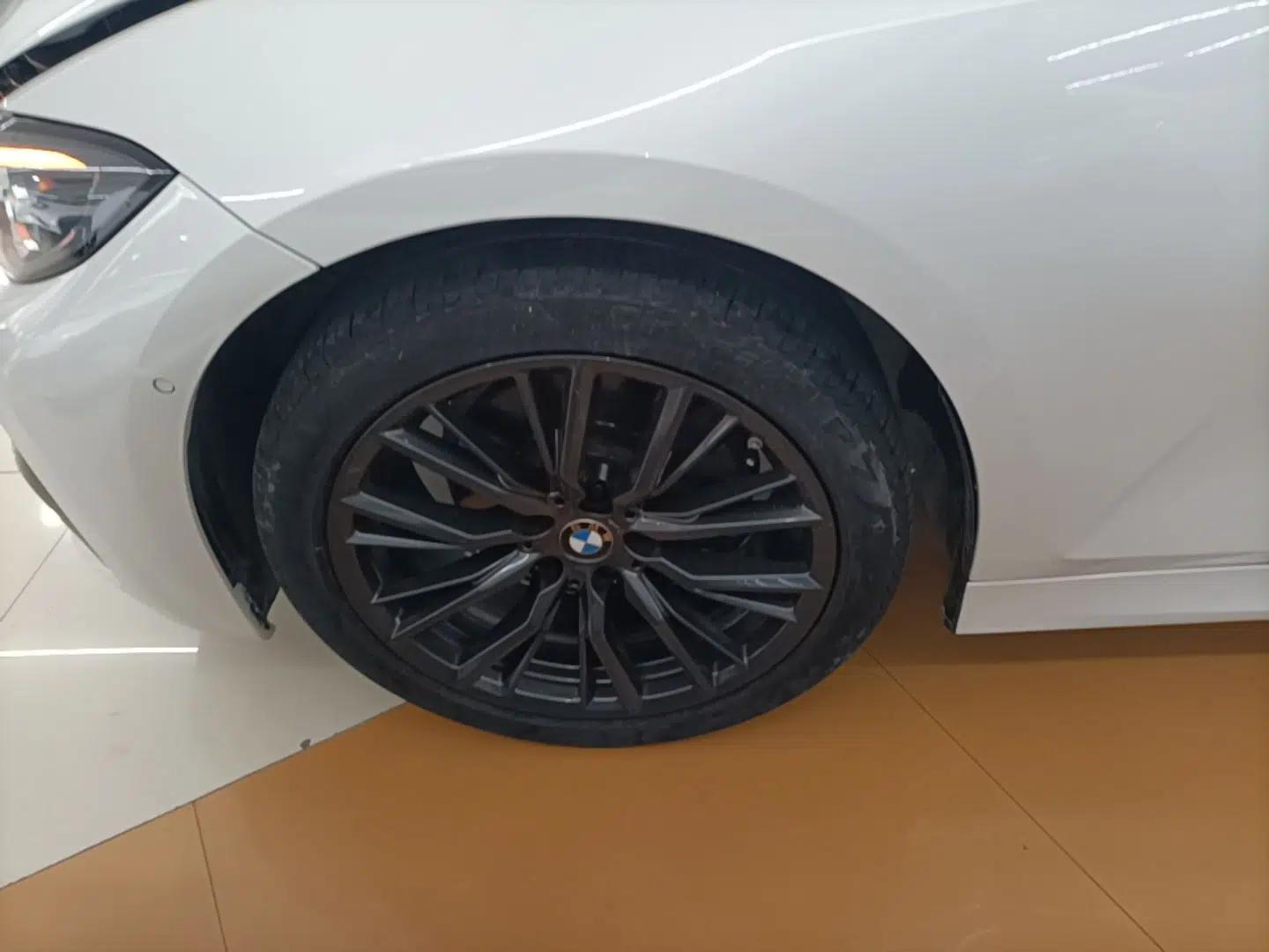 BMW 3 Series 2022 325i M Sport Night Edition Package — миниатюра 10