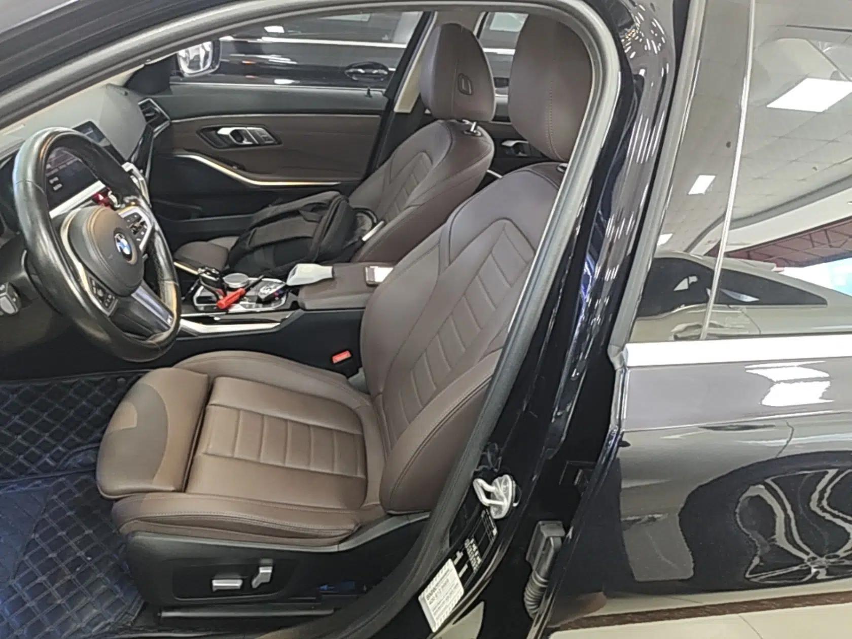 BMW 3 Series 2021 Facelifted 320Li M Sport Package — миниатюра 22
