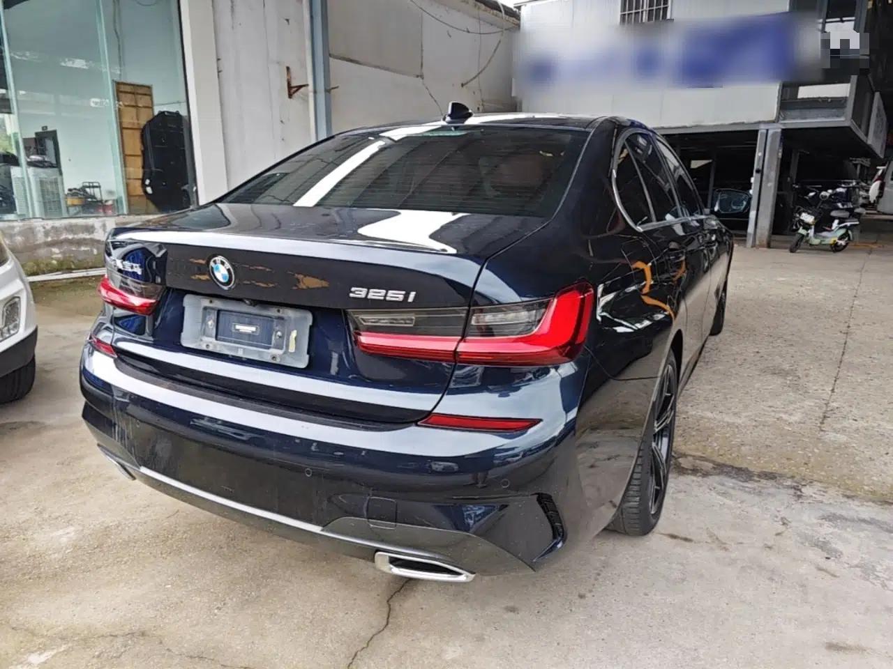BMW 3 Series 2022 Updated 325i M Sport Package — миниатюра 6