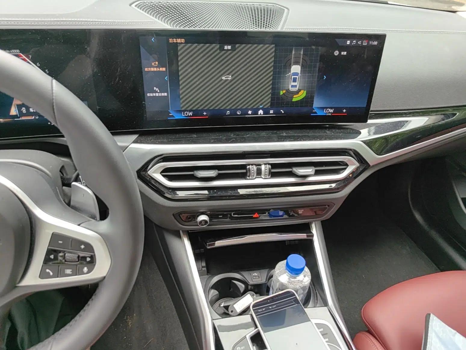 BMW 3 Series 2024 320Li M Sport Package — миниатюра 15