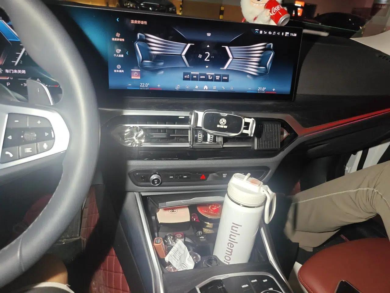 BMW 3 Series 2024 325i M Sport Package — миниатюра 13