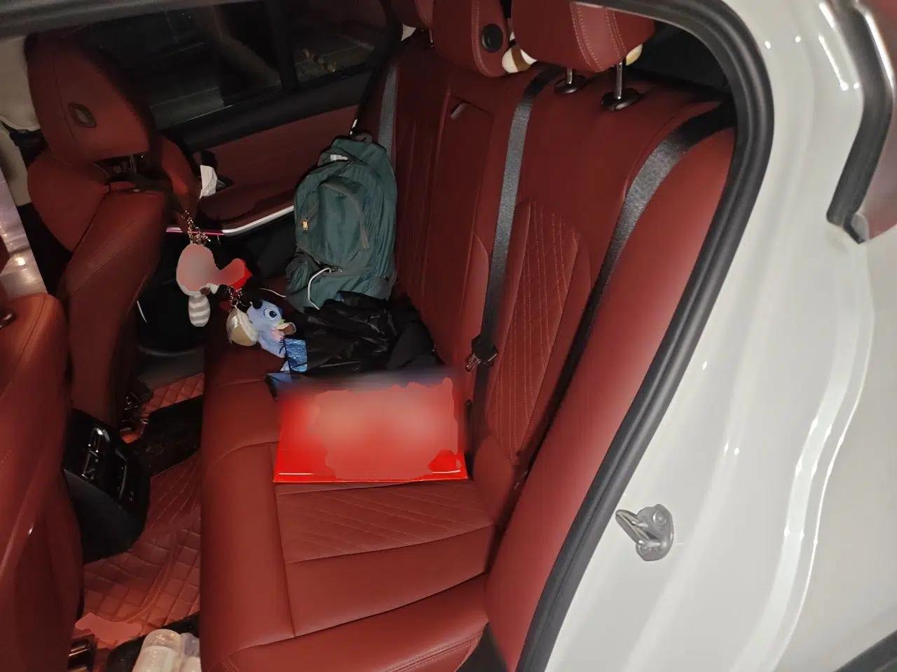 BMW 3 Series 2024 325i M Sport Package — миниатюра 17