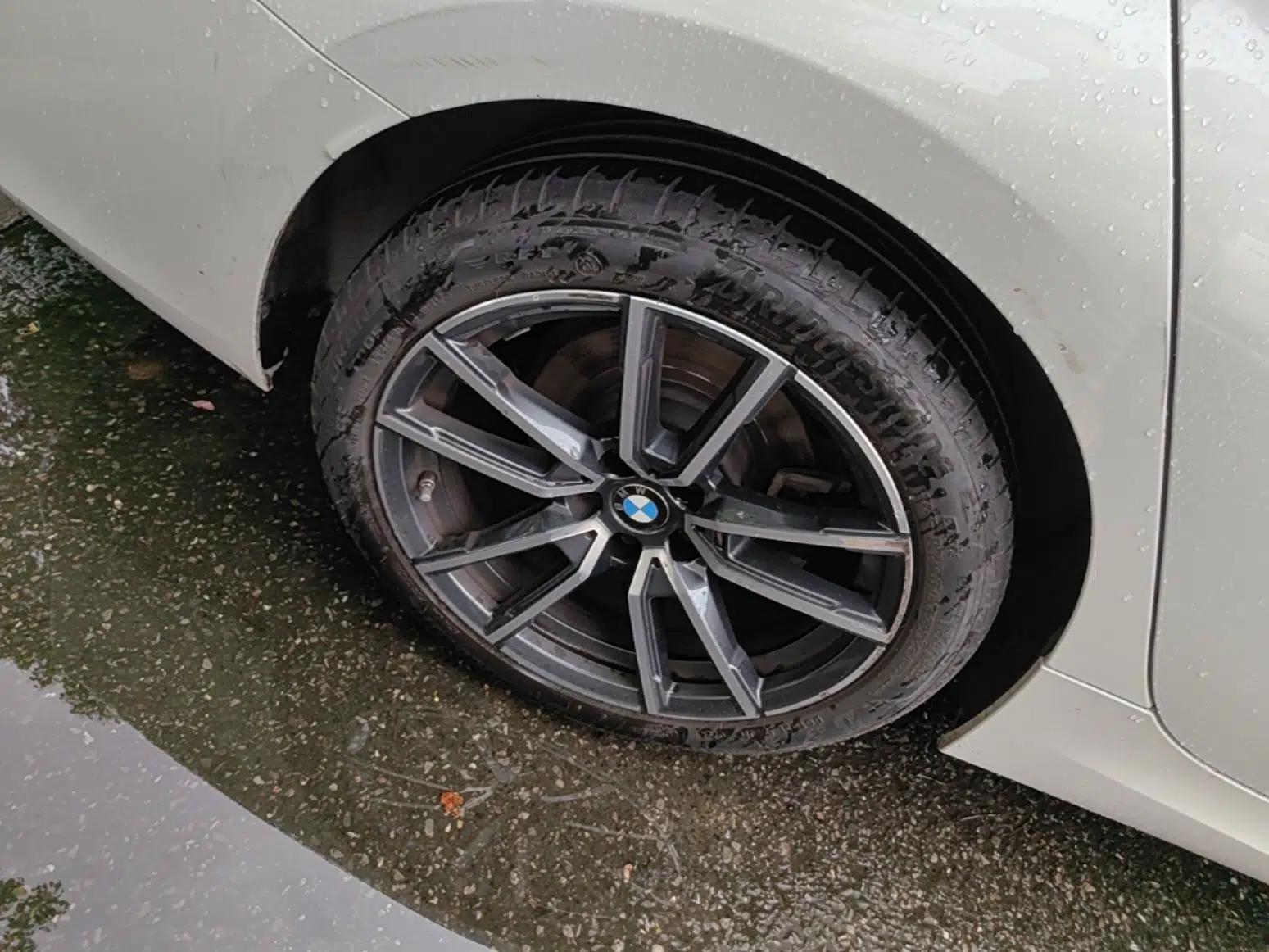 BMW 3 Series 2024 320Li M Sport Package — миниатюра 11