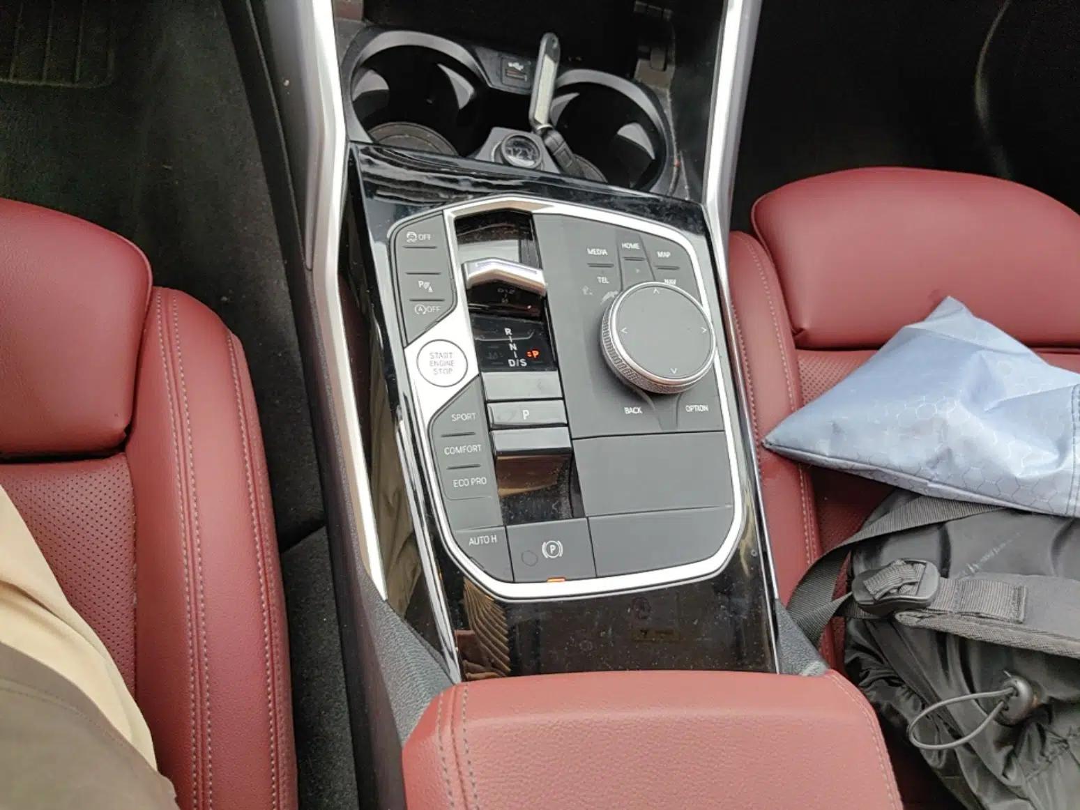 BMW 3 Series 2024 320Li M Sport Package — миниатюра 16