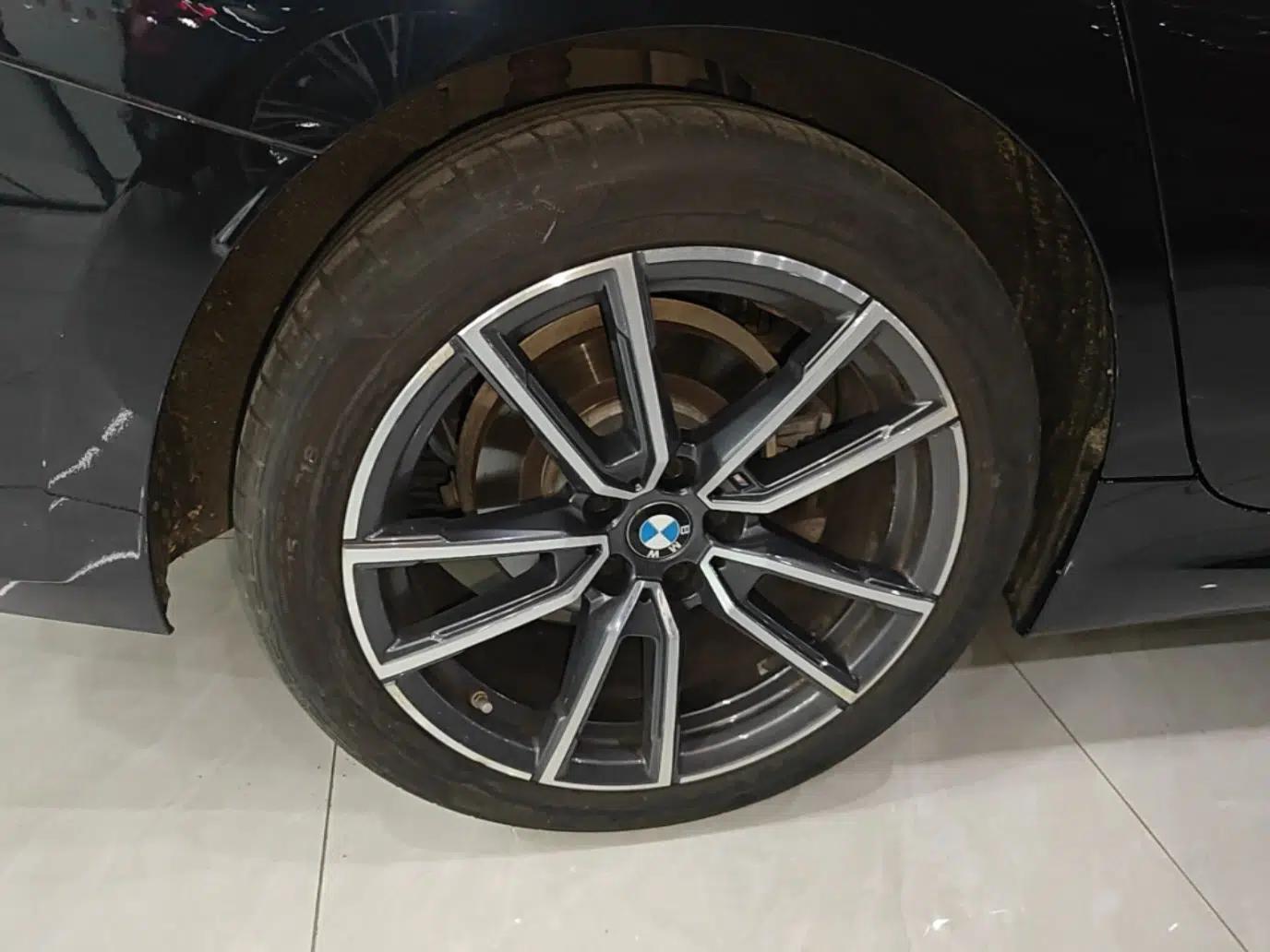 BMW 3 Series 2024 325Li M Sport Package — миниатюра 11