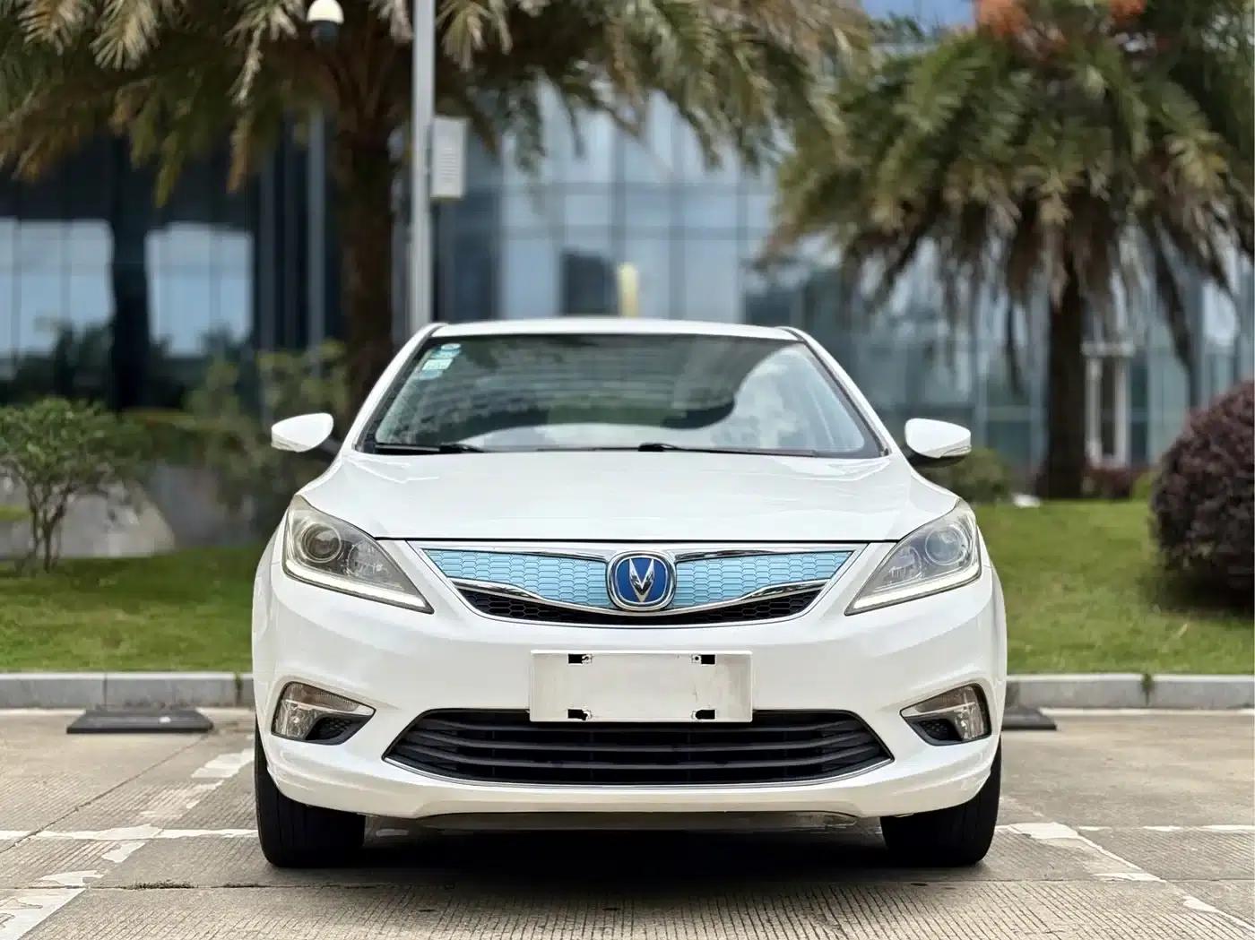 Changan Eado New Energy 2018 EV300 Enjoy Edition — миниатюра 2