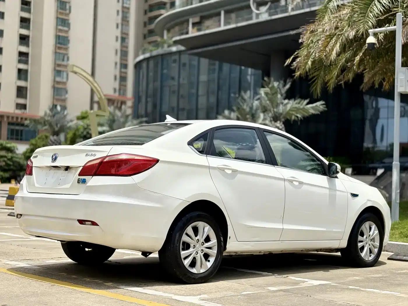 Changan Eado New Energy 2018 EV300 Enjoy Edition — миниатюра 13