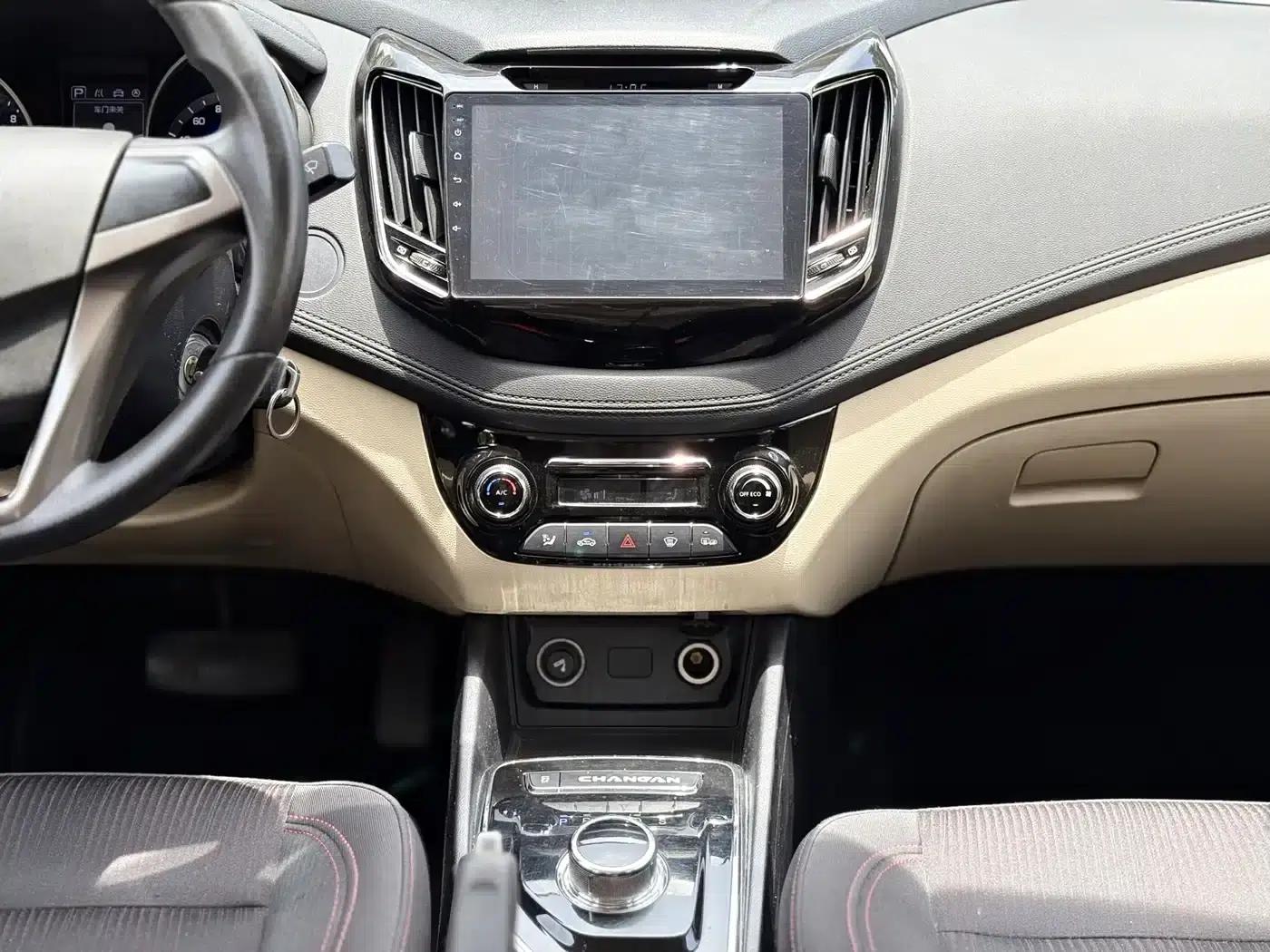 Changan Eado New Energy 2018 EV300 Enjoy Edition — миниатюра 8