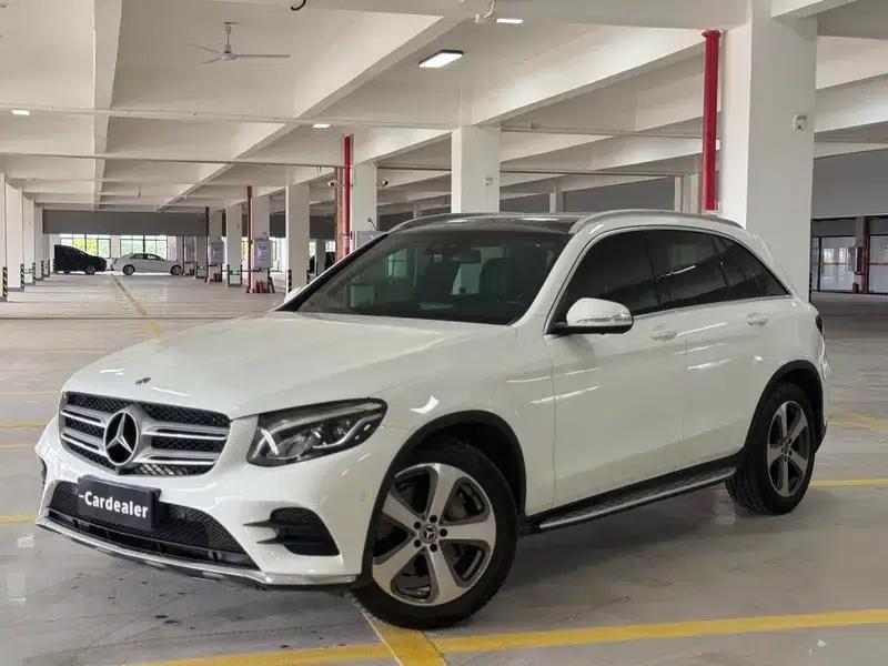 2017 Mercedes-Benz GLC 260 4MATIC Luxury — миниатюра 1