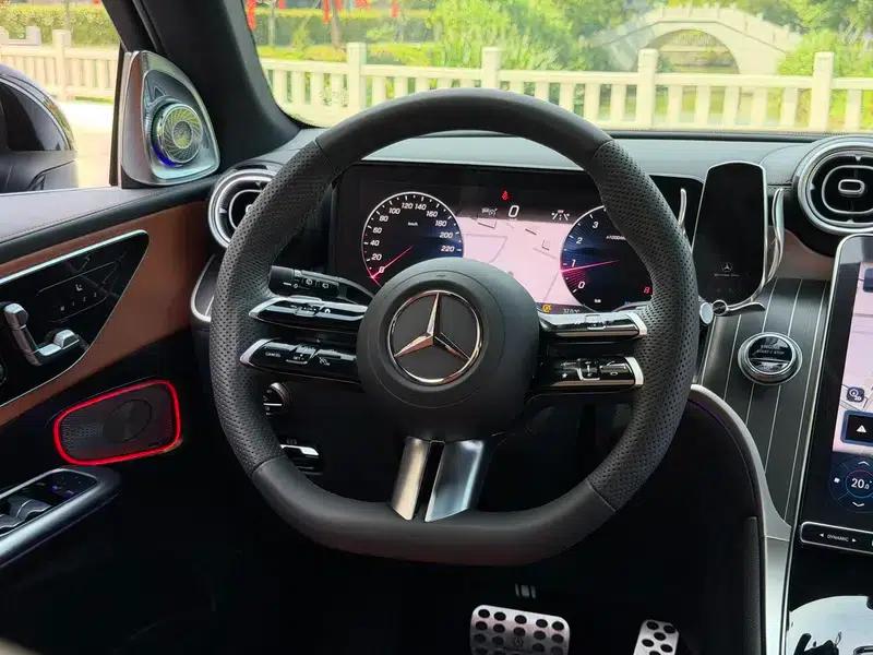 2024 Mercedes-Benz GLC 260 L 4MATIC Luxury 5-seater — миниатюра 11