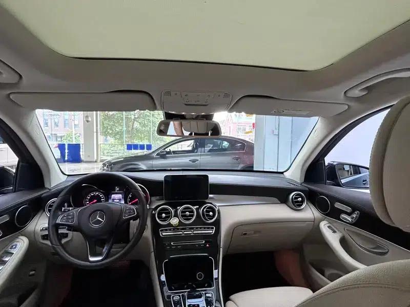2017 Mercedes-Benz GLC 260 4MATIC Luxury — миниатюра 19
