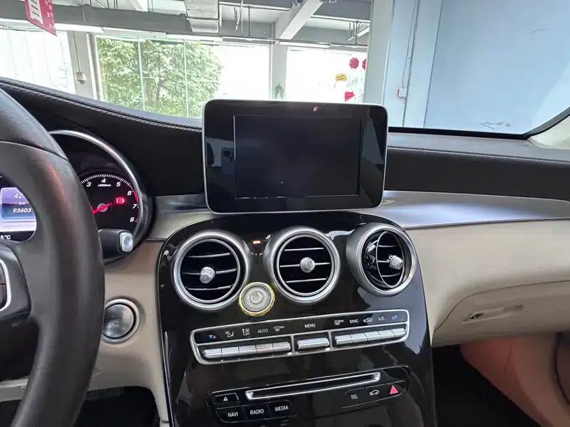 2017 Mercedes-Benz GLC 260 4MATIC Luxury — миниатюра 20