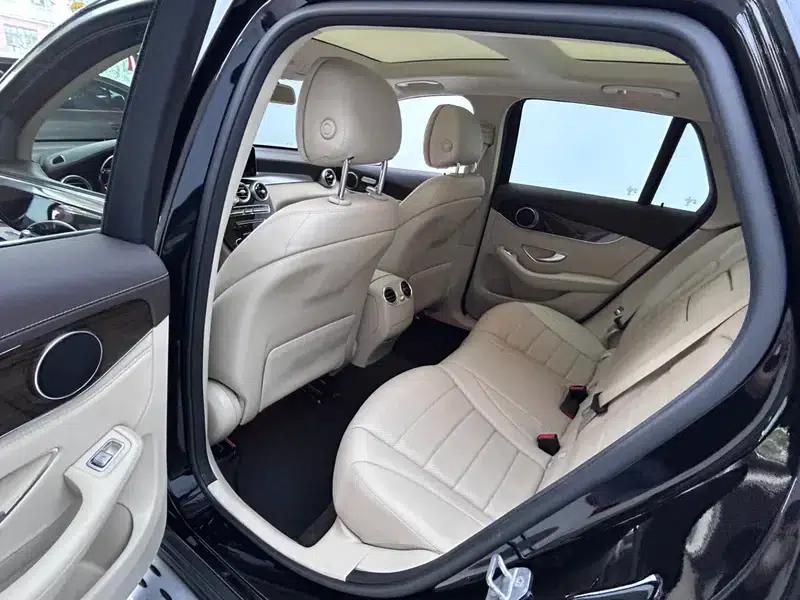 2017 Mercedes-Benz GLC 260 4MATIC Luxury — миниатюра 27