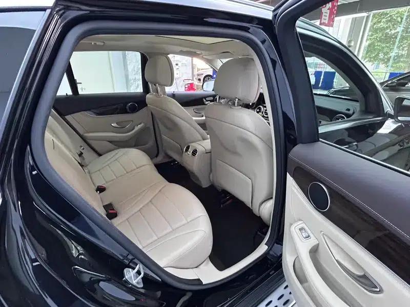 2017 Mercedes-Benz GLC 260 4MATIC Luxury — миниатюра 28
