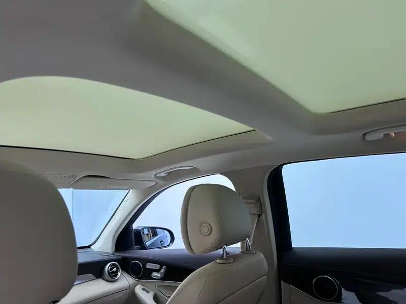 2017 Mercedes-Benz GLC 260 4MATIC Luxury — миниатюра 31