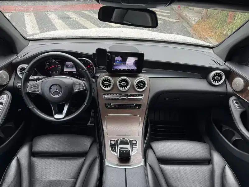 2018 Mercedes-Benz GLC 300 4MATIC Dynamic — миниатюра 6