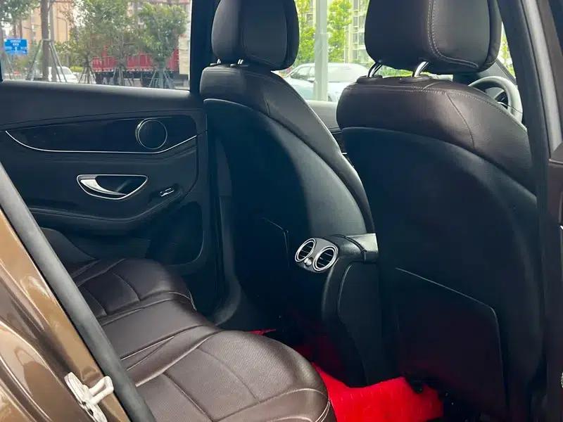 2016 Mercedes-Benz GLC 260 4MATIC Dynamic — миниатюра 17