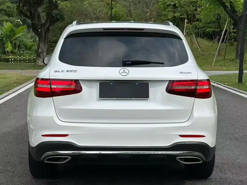 2017 Mercedes-Benz GLC 260 4MATIC Dynamic — миниатюра 4