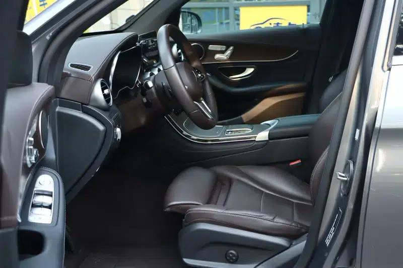 2020 Mercedes-Benz GLC 300 L 4MATIC Dynamic — миниатюра 20