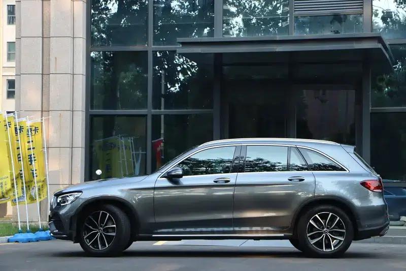 2020 Mercedes-Benz GLC 300 L 4MATIC Dynamic — миниатюра 3