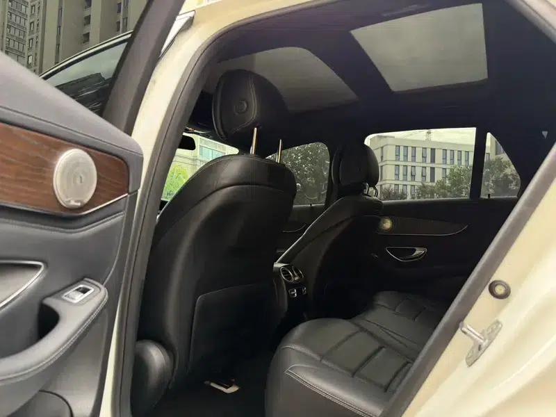 2017 Mercedes-Benz GLC 300 4MATIC Dynamic — миниатюра 14