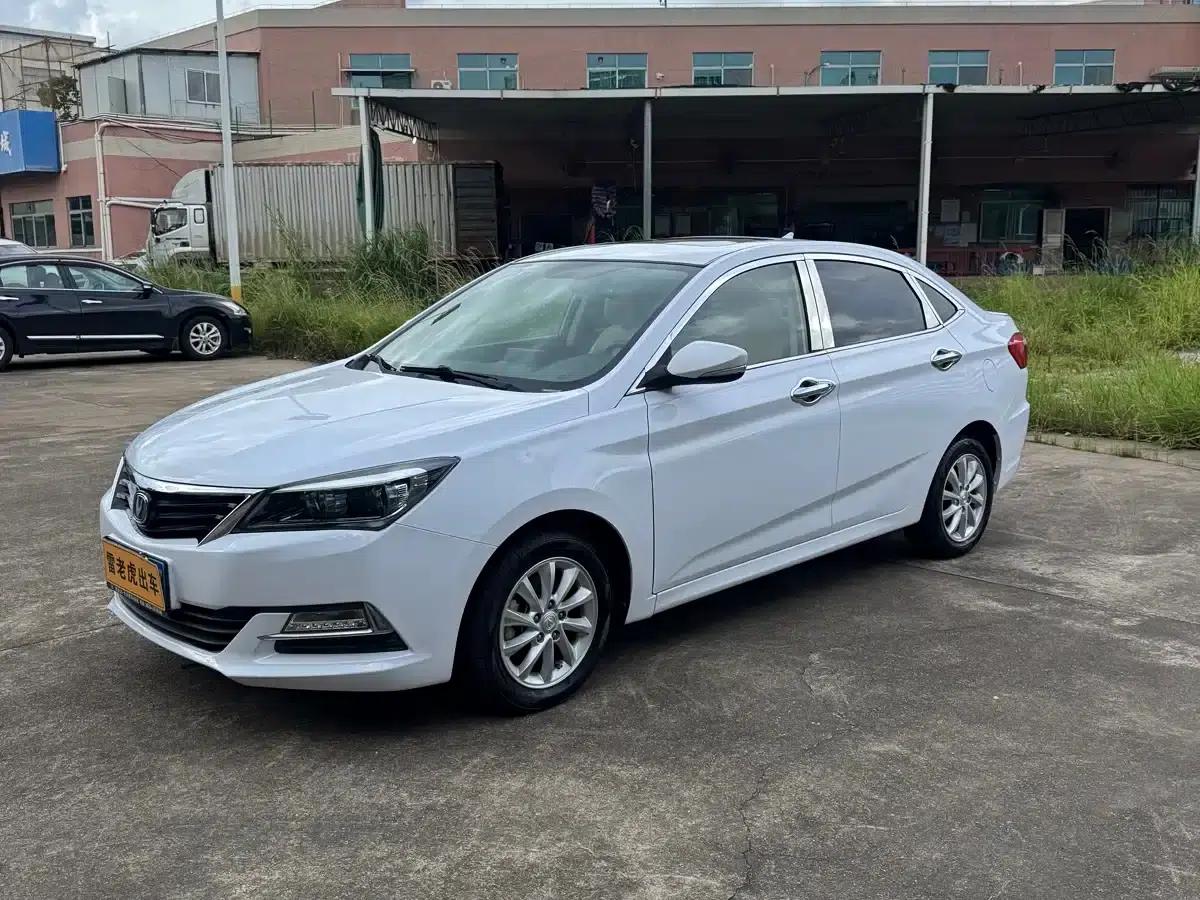 Yuexiang V7 2016 1.6L Manual Enjoyment Edition (National V Emission Standard) — миниатюра 1