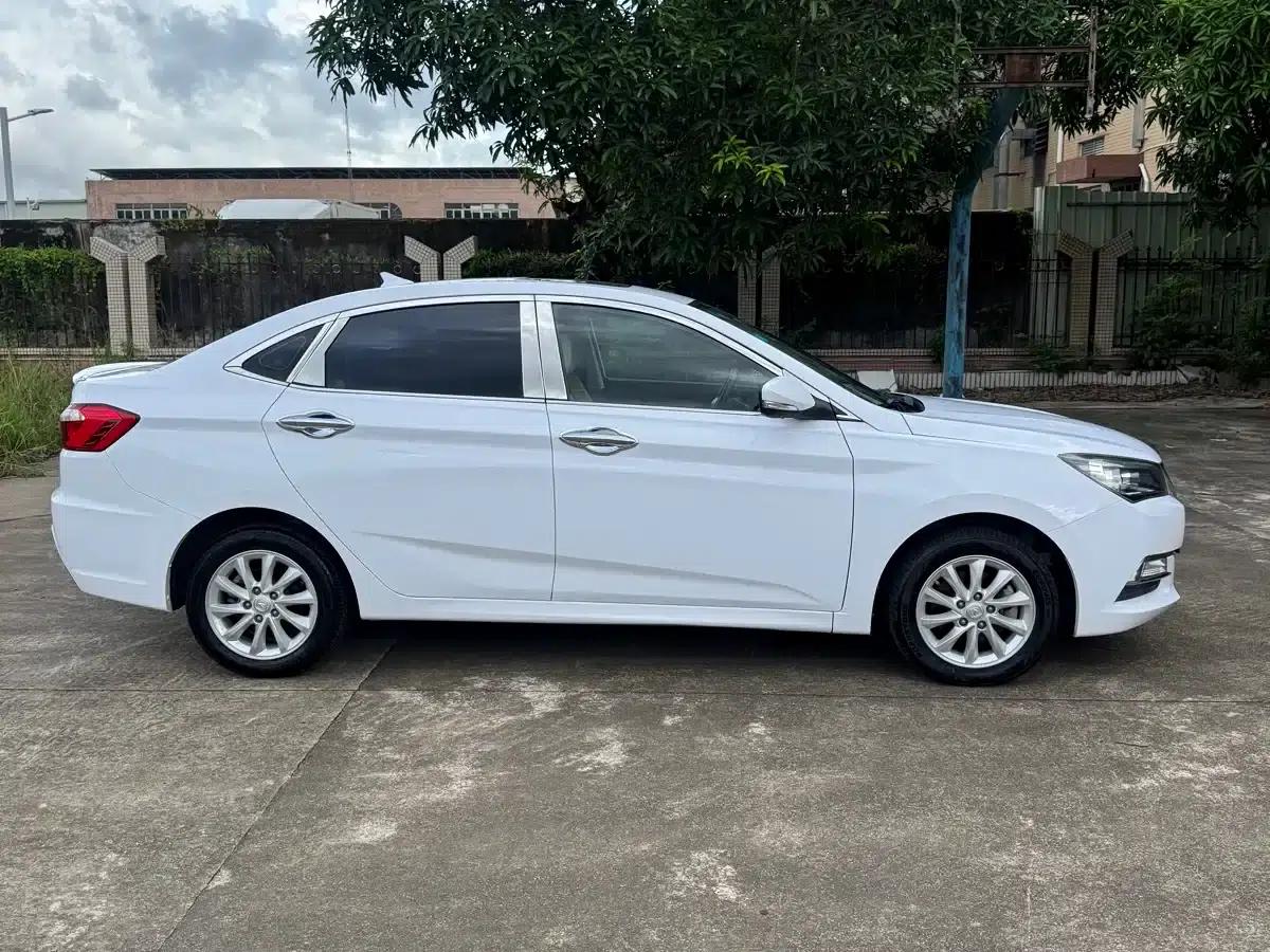 Yuexiang V7 2016 1.6L Manual Enjoyment Edition (National V Emission Standard) — миниатюра 4