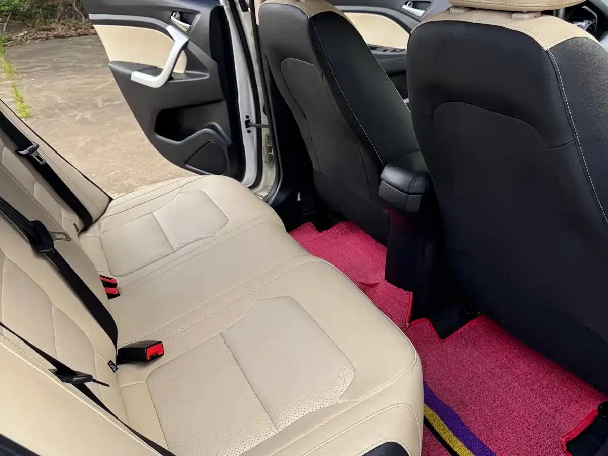 Yuexiang V7 2016 1.6L Manual Enjoyment Edition (National V Emission Standard) — миниатюра 10
