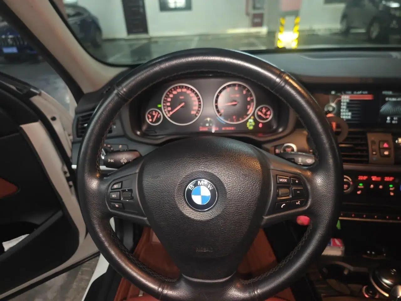 BMW X3 2013 Facelifted xDrive20i Luxury Edition — миниатюра 10
