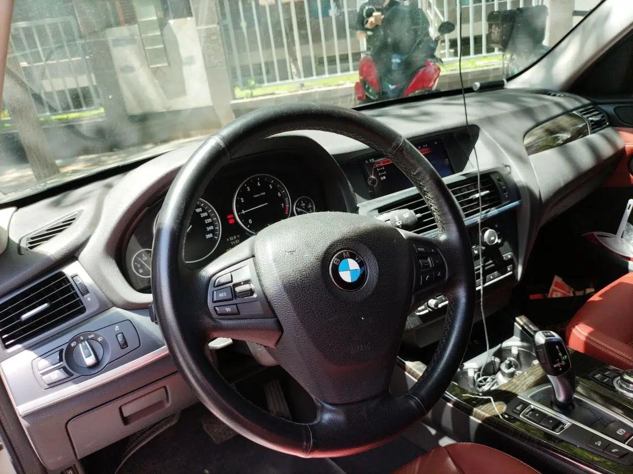 BMW X3 2013 Facelifted xDrive20i Luxury Edition — миниатюра 10