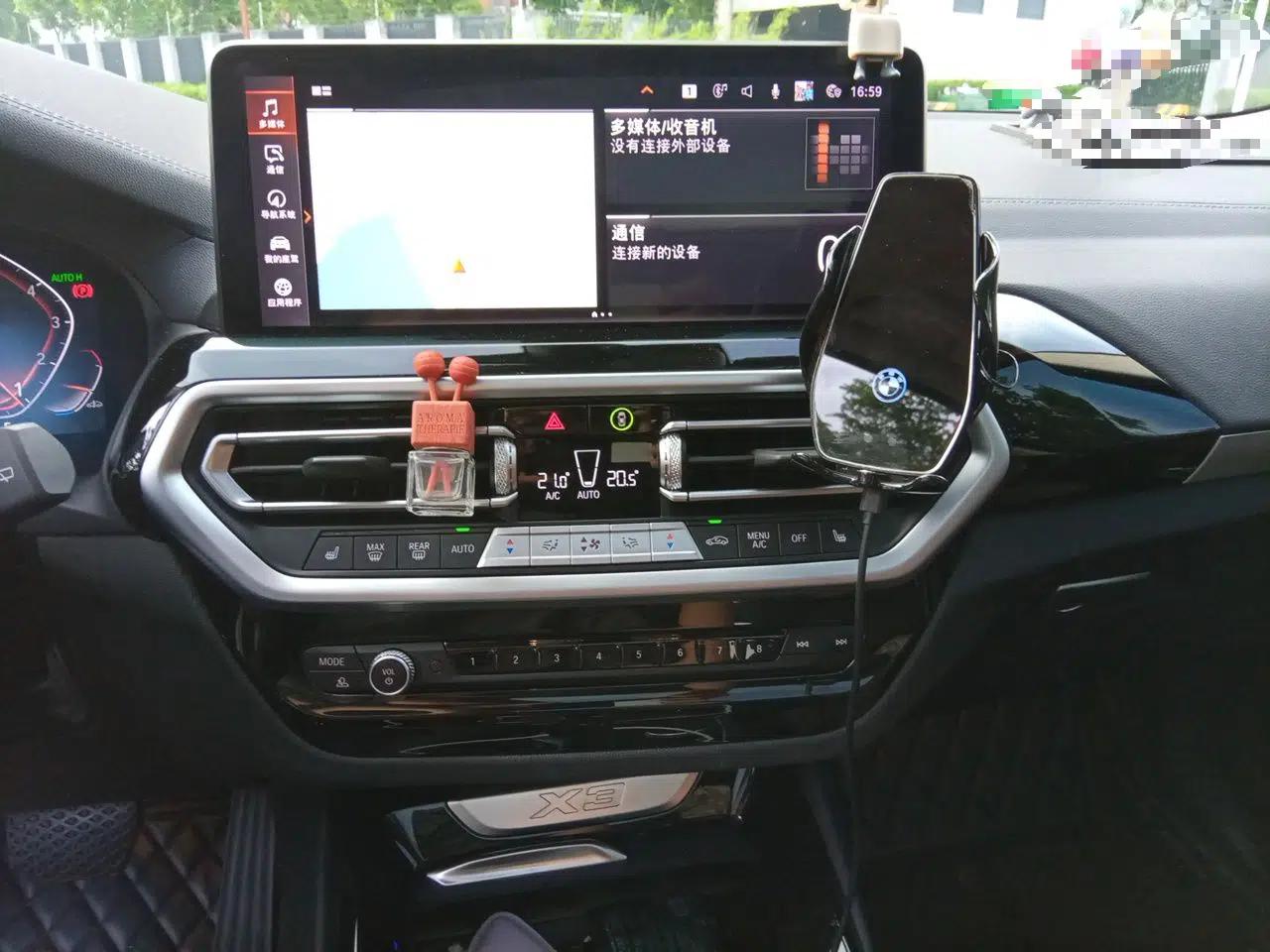 BMW X3 2022 xDrive25i M Sport Package — миниатюра 13