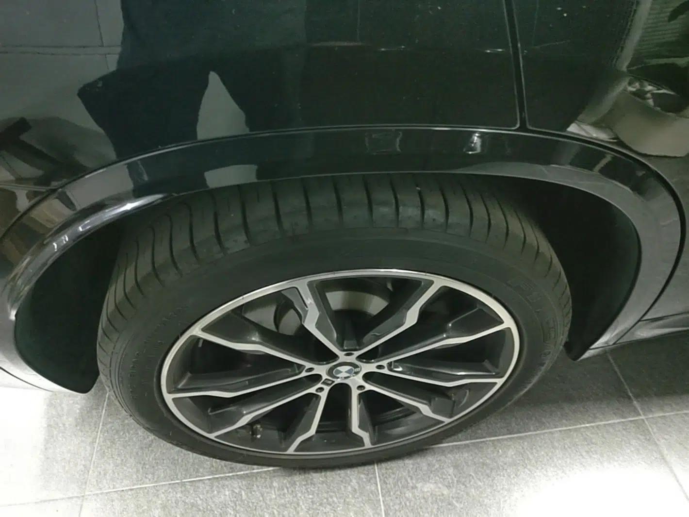 BMW X3 2023 Restyled xDrive30i Leading Edition M Night Sky Package — миниатюра 11
