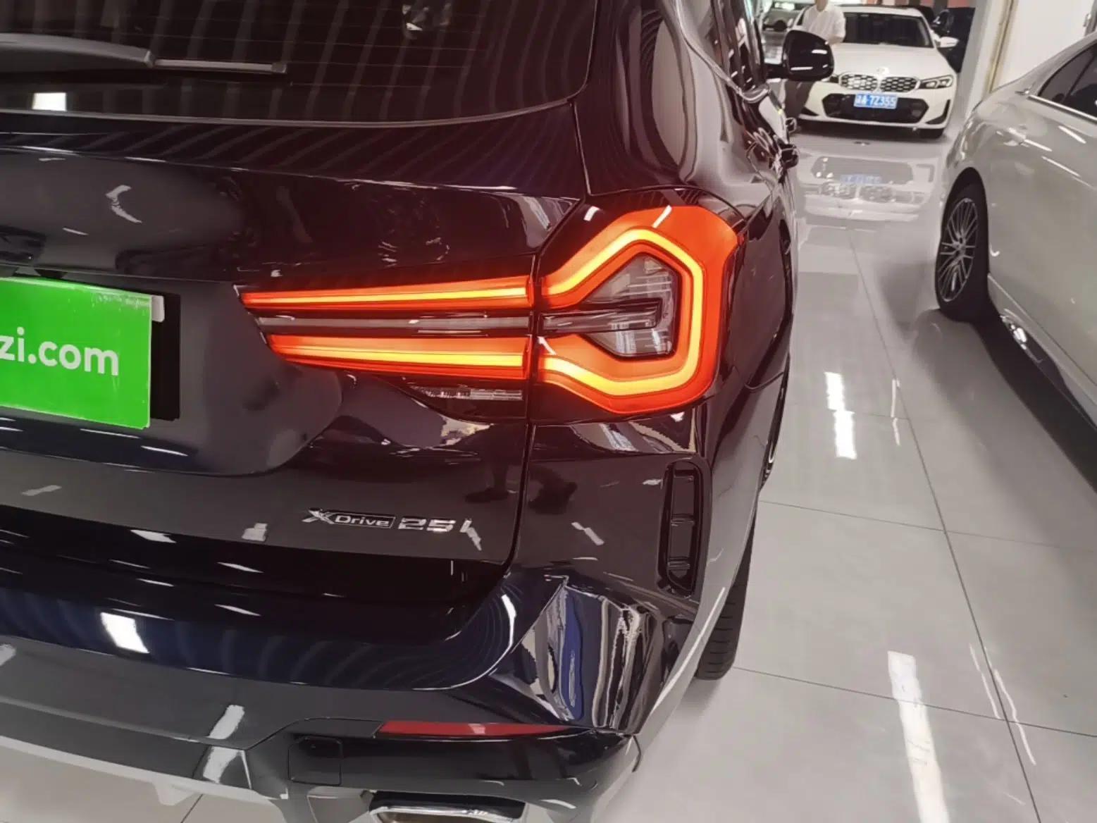 BMW X3 2023 xDrive25i M Sport Package — миниатюра 9
