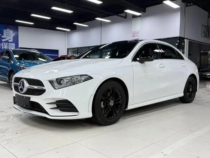 2022 Mercedes-Benz A-Class A 180 L Sport Sedan — миниатюра 1